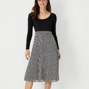 Ann Taylor - Mixed Media Houndstooth Flare Dress - 6 regular